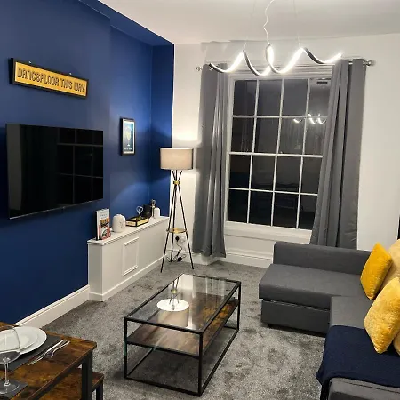 Cosy Meridian Place By Prescott בריסטול